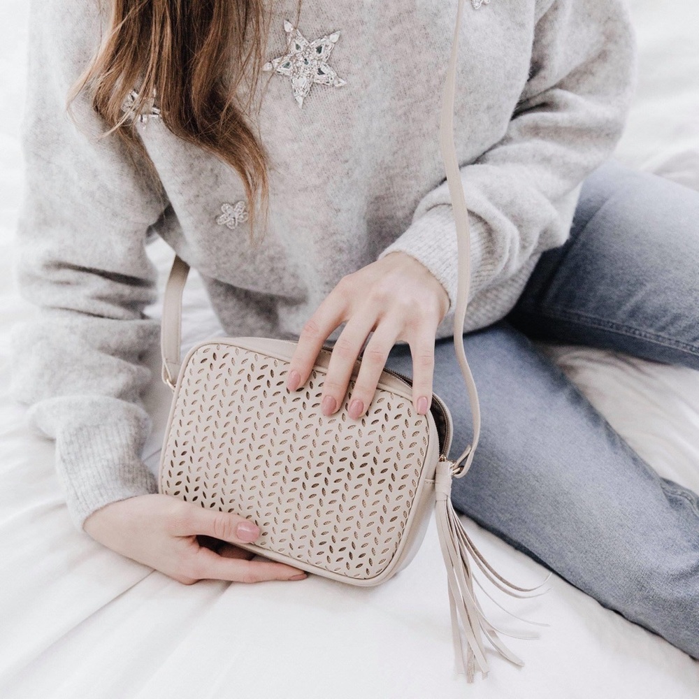 NWT Summer and Rose Delilah crossbody in ran